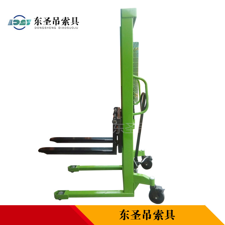 前移式手動(dòng)液壓堆高車(chē)可作為組合工具使用,你可知？--河北東圣吊索具制造有限公司--液壓堆高車(chē)|手動(dòng)叉車(chē)|小型攪拌機(jī)|石材夾具