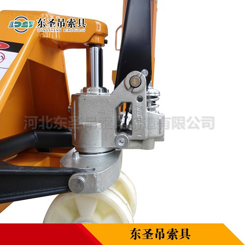 手動(dòng)液壓搬運(yùn)車規(guī)格型號(hào)-河北東圣吊索具制造有限公司--小型攪拌機(jī)|手動(dòng)叉車|液壓堆高車|手動(dòng)叉車